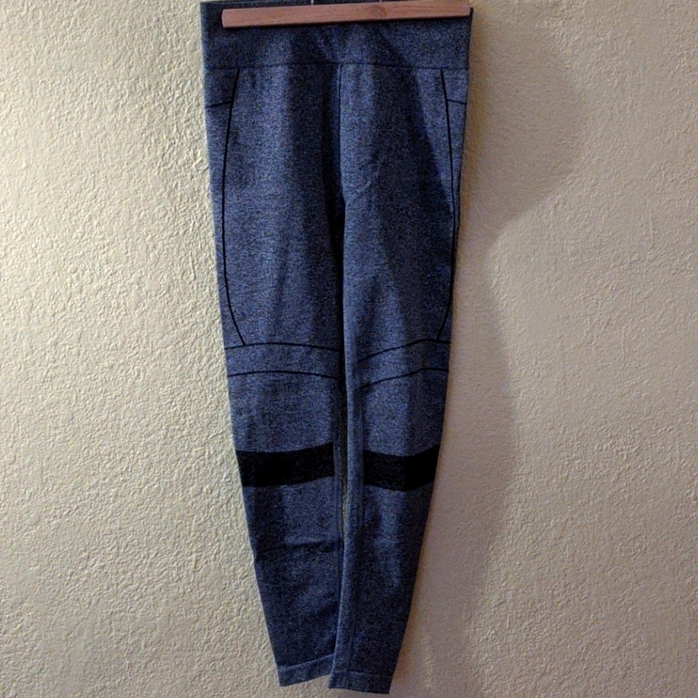 Fabletics athletic stretch leggings SM